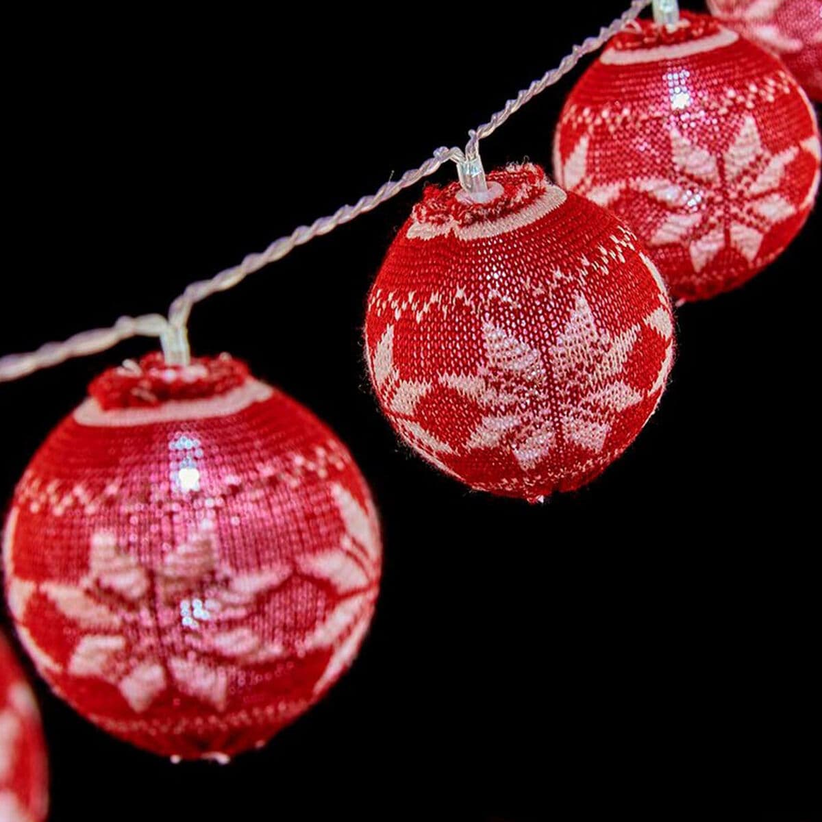 Krist+ LED Sphere Garland White Red 2 m Ø 6 cm