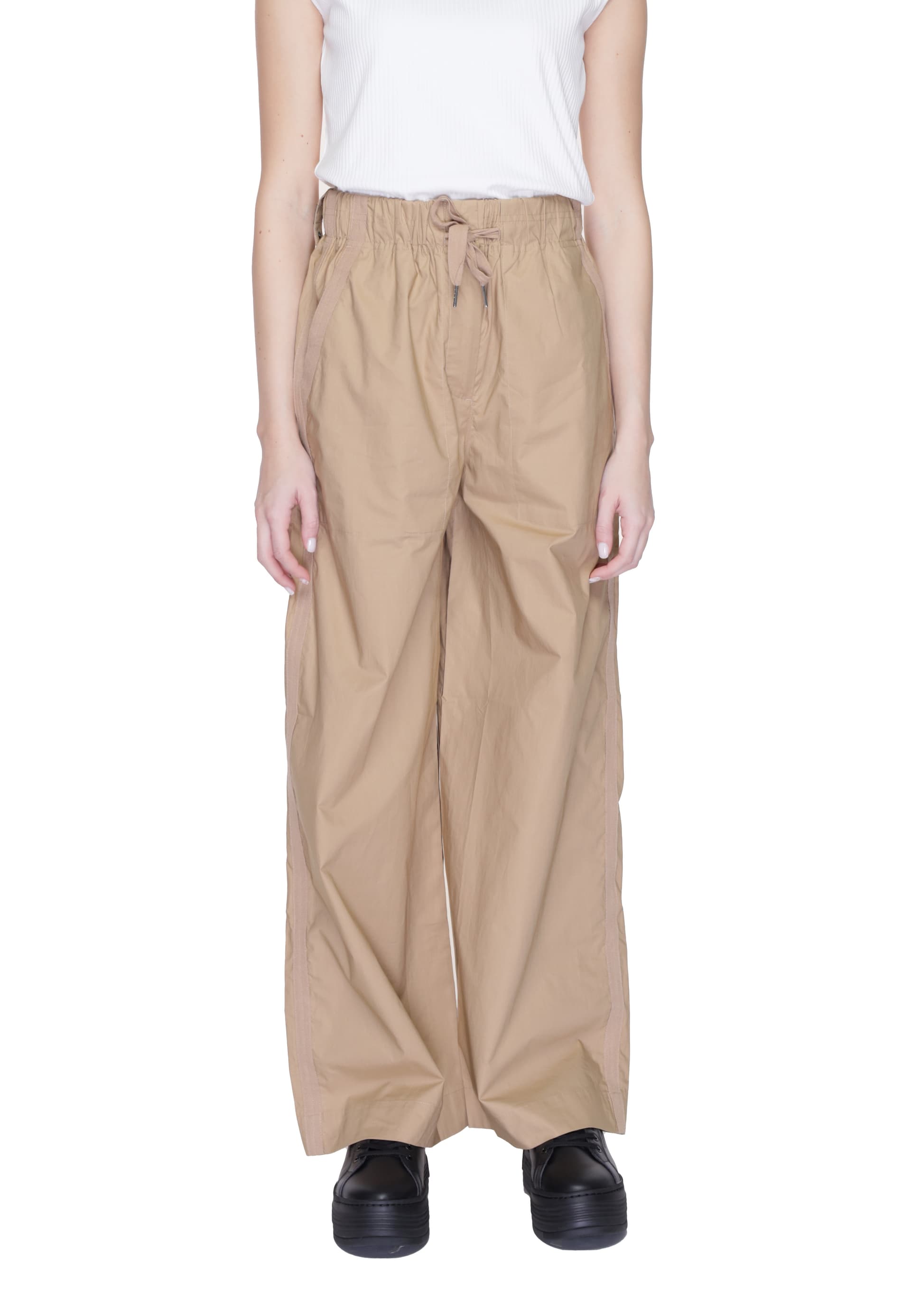 Blauer. Pantaloni Donna
